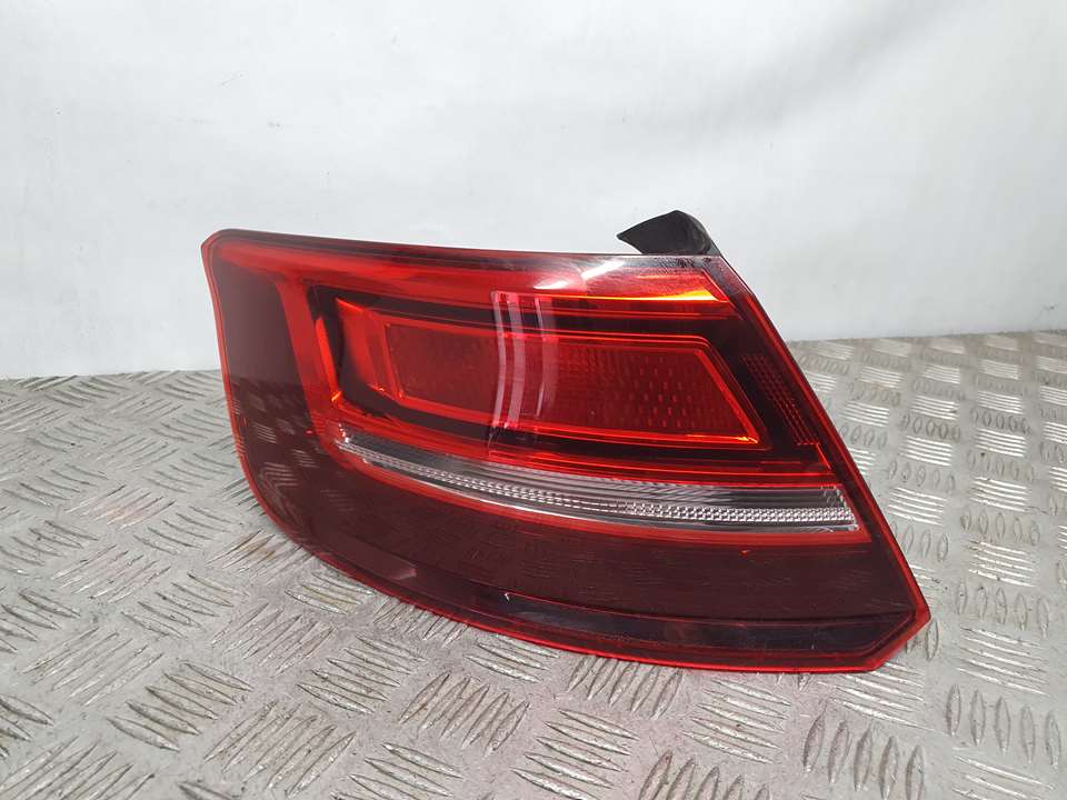 Piloto Trasero Izquierdo para Audi A3 Sportback (8Vf)