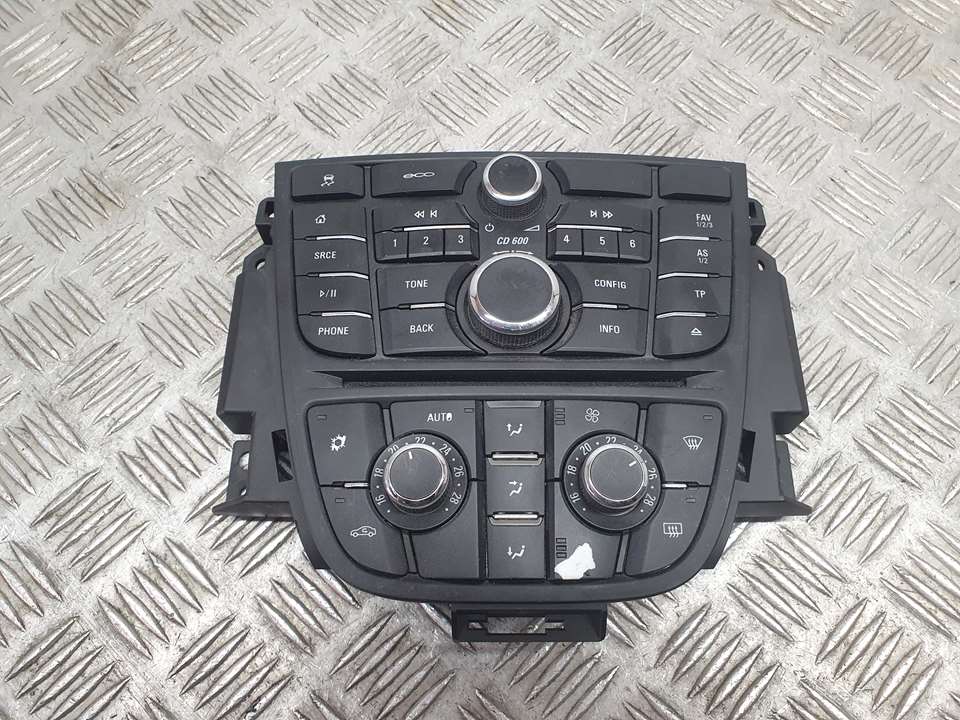 Mando Radio para Opel Astra J Lim.