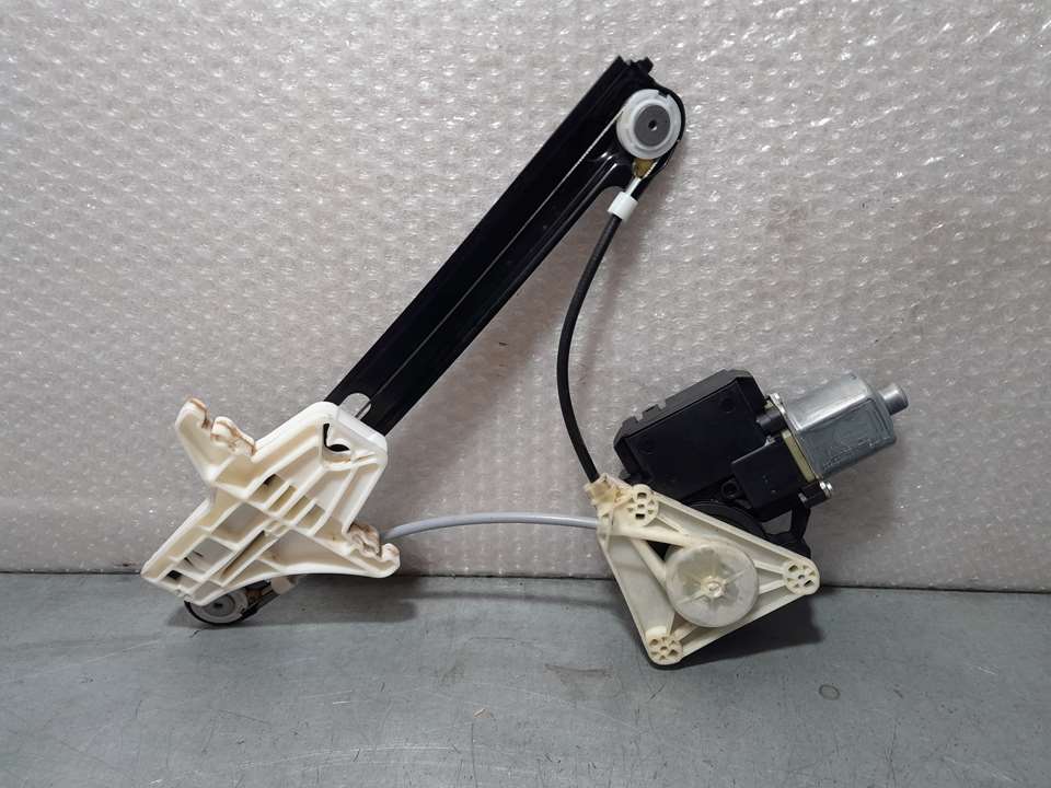 Elevalunas Trasero Derecho para Volkswagen Polo (6C1)