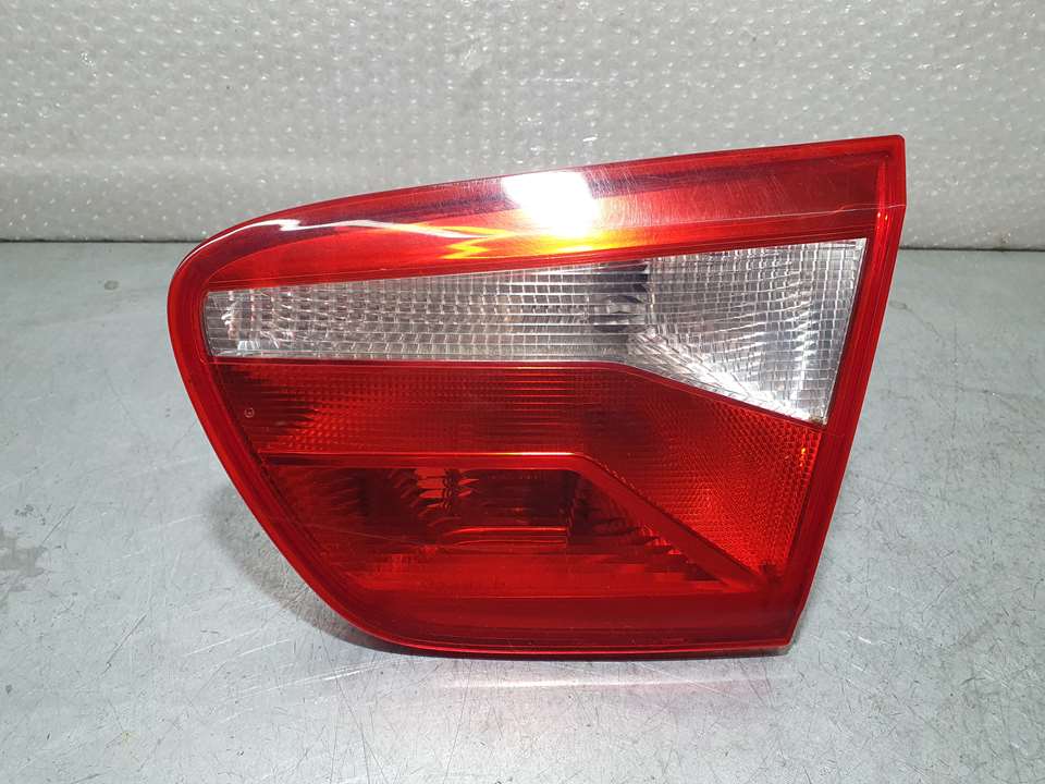 Piloto Trasero Derecho para Seat Ibiza St (6J8)