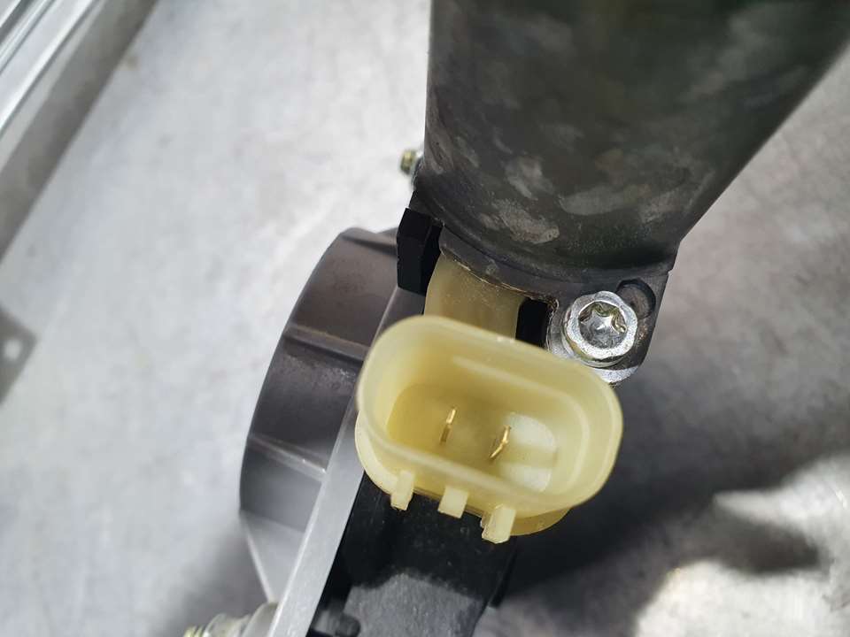 Elevalunas Delantero Derecho para Kia Rio (Yb)