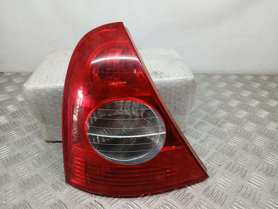 Piloto Trasero Izquierdo para Renault Clio Ii Fase Ii (B/Cb0)