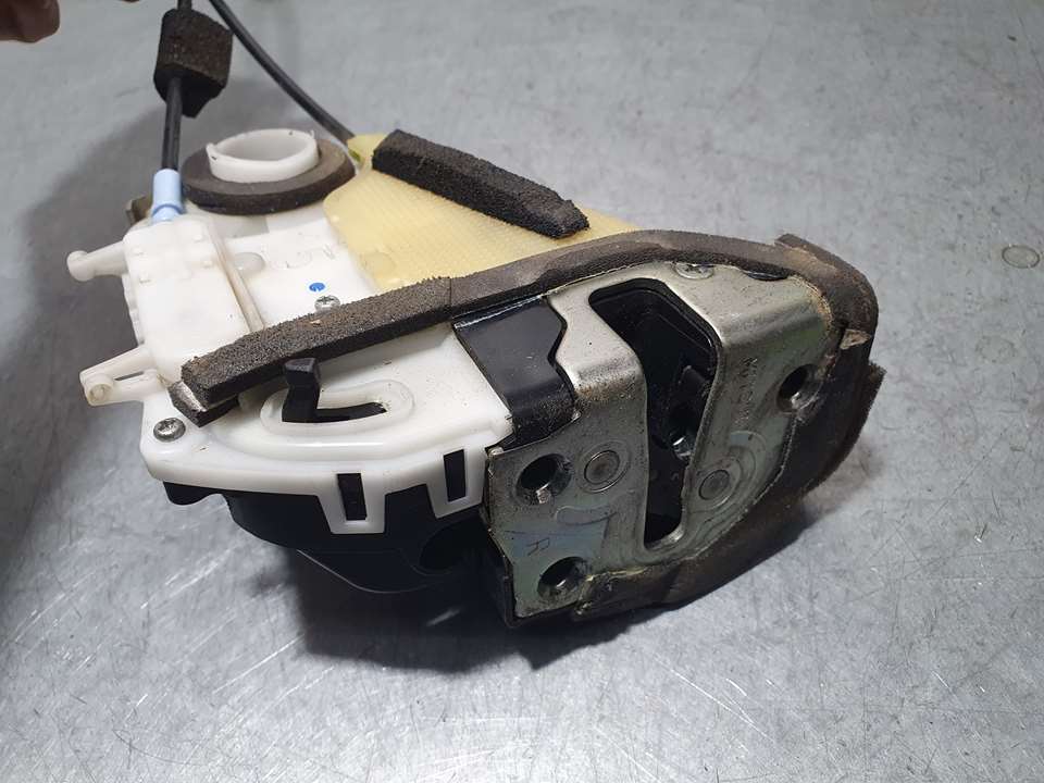 Cerradura Puerta Trasera Derecha para Toyota Prius (Nhw30)