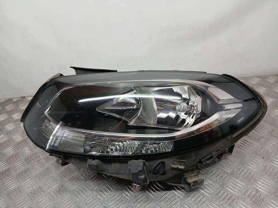 Faro Izquierdo para Mercedes-Benz Clase B (W246)
