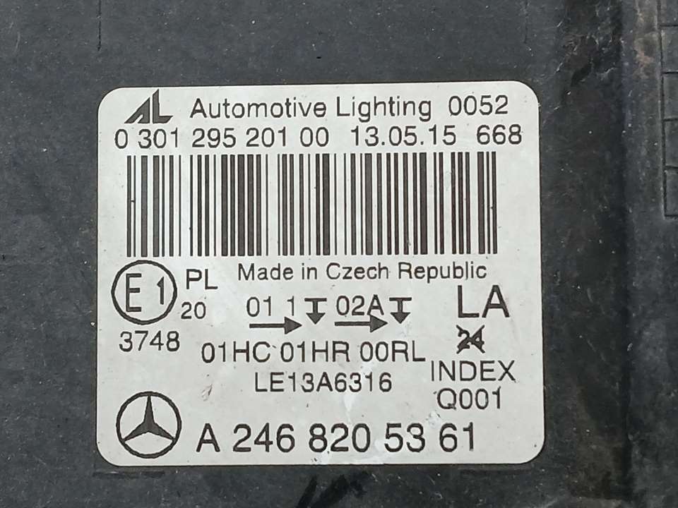 Faro Izquierdo para Mercedes-Benz Clase B (W246)