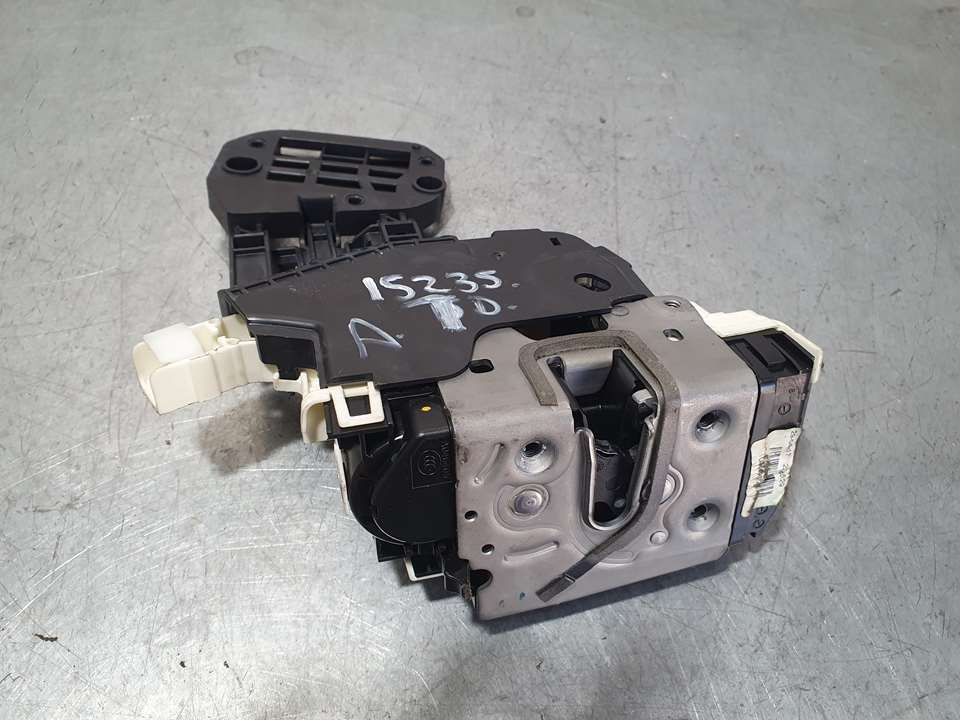 Cerradura Puerta Trasera Derecha para Mercedes-Benz Clase B (W246)