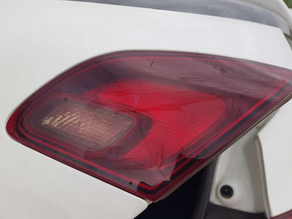 Piloto Trasero Derecho para Opel Astra J Lim.