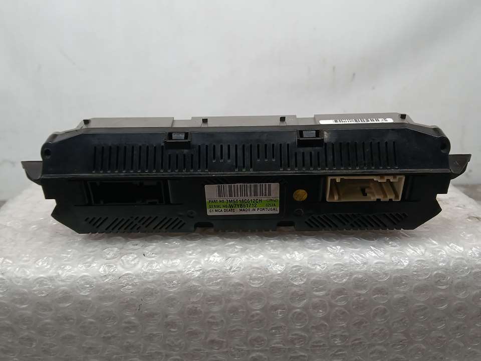 Mando Climatizador para Ford Kuga (Cbv)