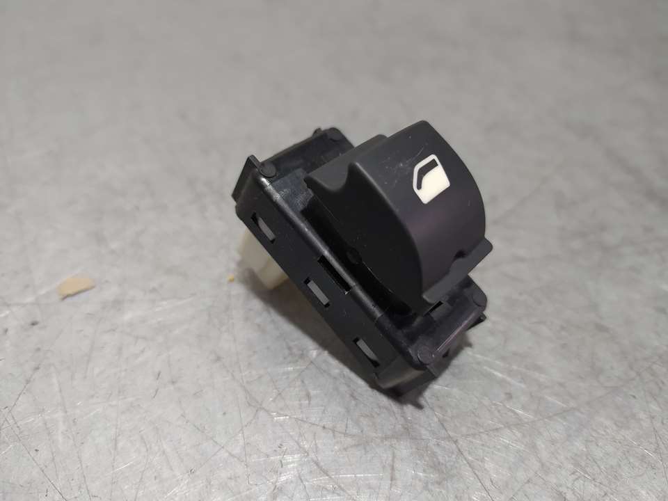 Mando Elevalunas Trasero Derecho para Peugeot 2008 (P1)