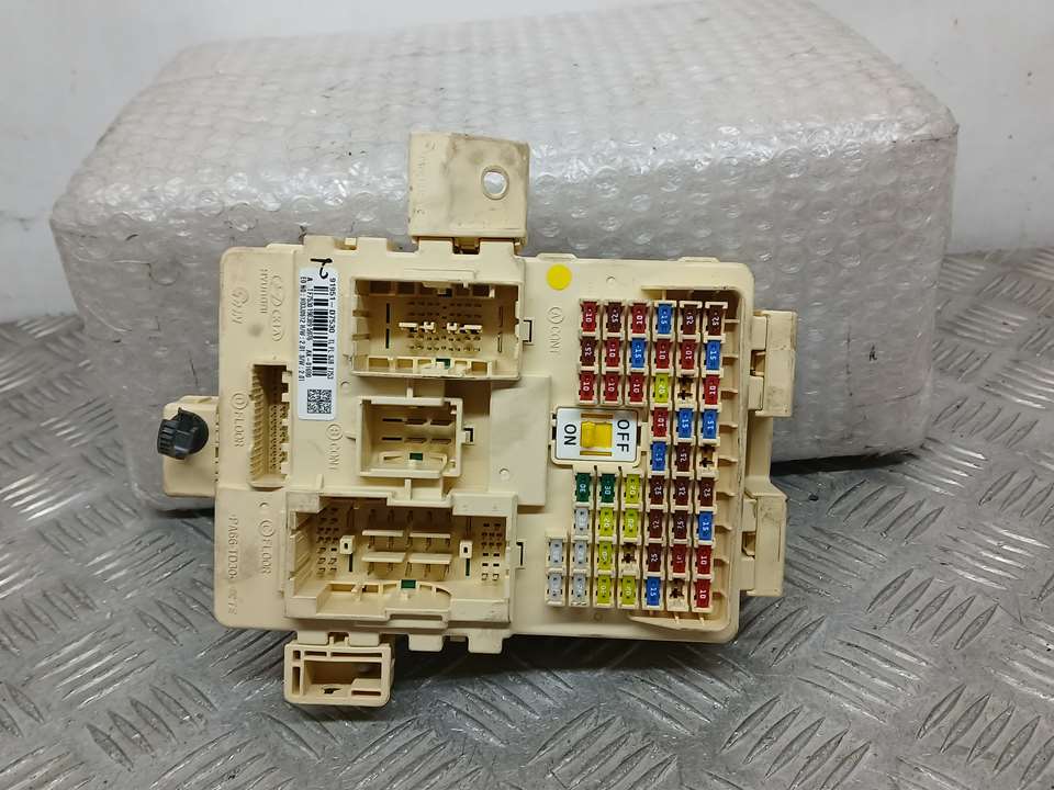 Caja Reles / Fusibles para Hyundai Tucson