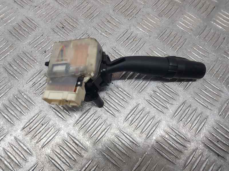 Mando Luces para Toyota Avensis Berlina (T25)