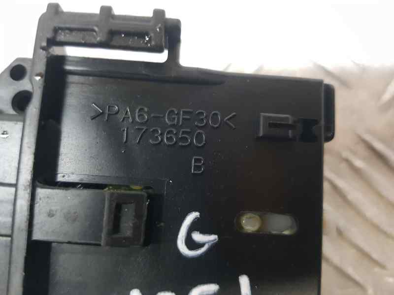 Mando Luces para Toyota Avensis Berlina (T25)