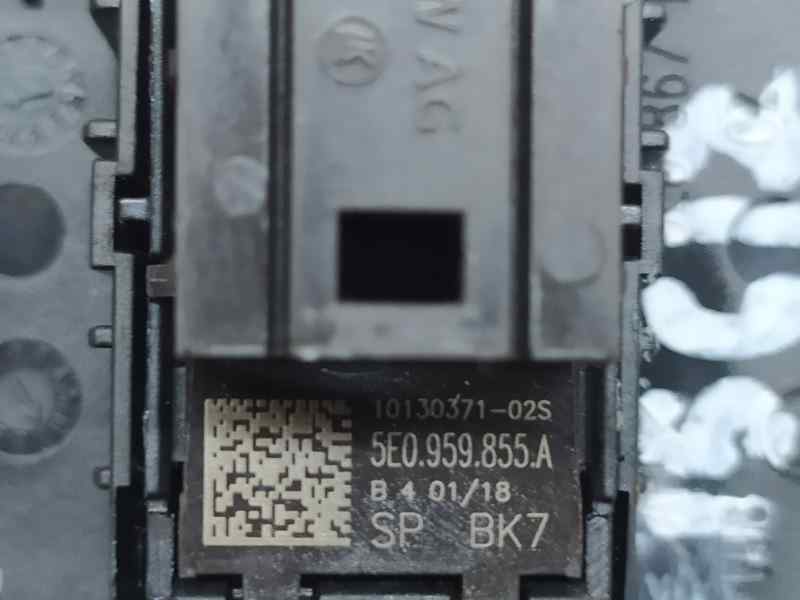 Mando Elevalunas Trasero Derecho para Skoda Octavia Lim. (5E3)