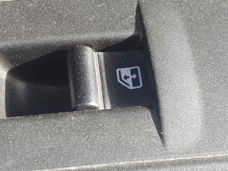 Mando Elevalunas Delantero Derecho para Fiat 500 E
