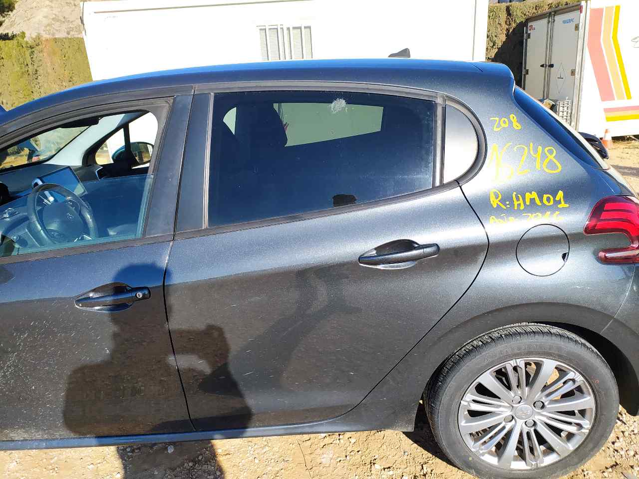 Puerta Trasera Izquierda para Peugeot 208