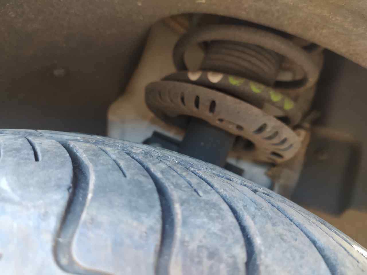 Amortiguador Delantero Izquierdo para Volkswagen Polo (6C1)