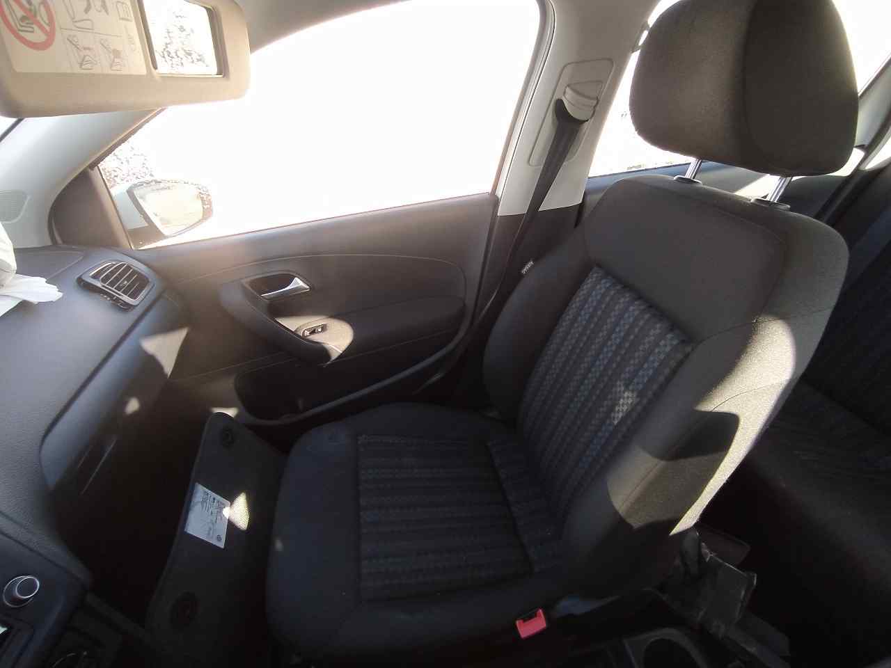 Asiento Delantero Derecho para Volkswagen Polo (6C1)