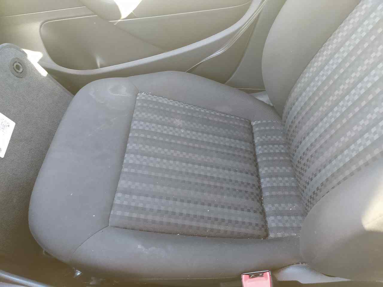 Asiento Delantero Derecho para Volkswagen Polo (6C1)