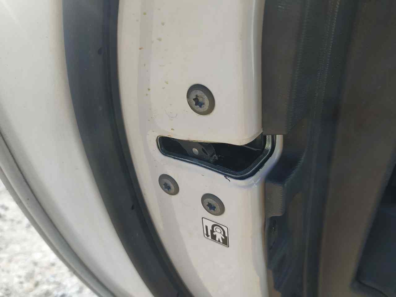 Cerradura Puerta Trasera Izquierda para Toyota Avensis (T27)