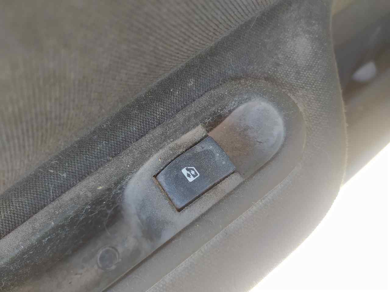 Mando Elevalunas Trasero Izquierdo para Renault Megane Ii Familiar