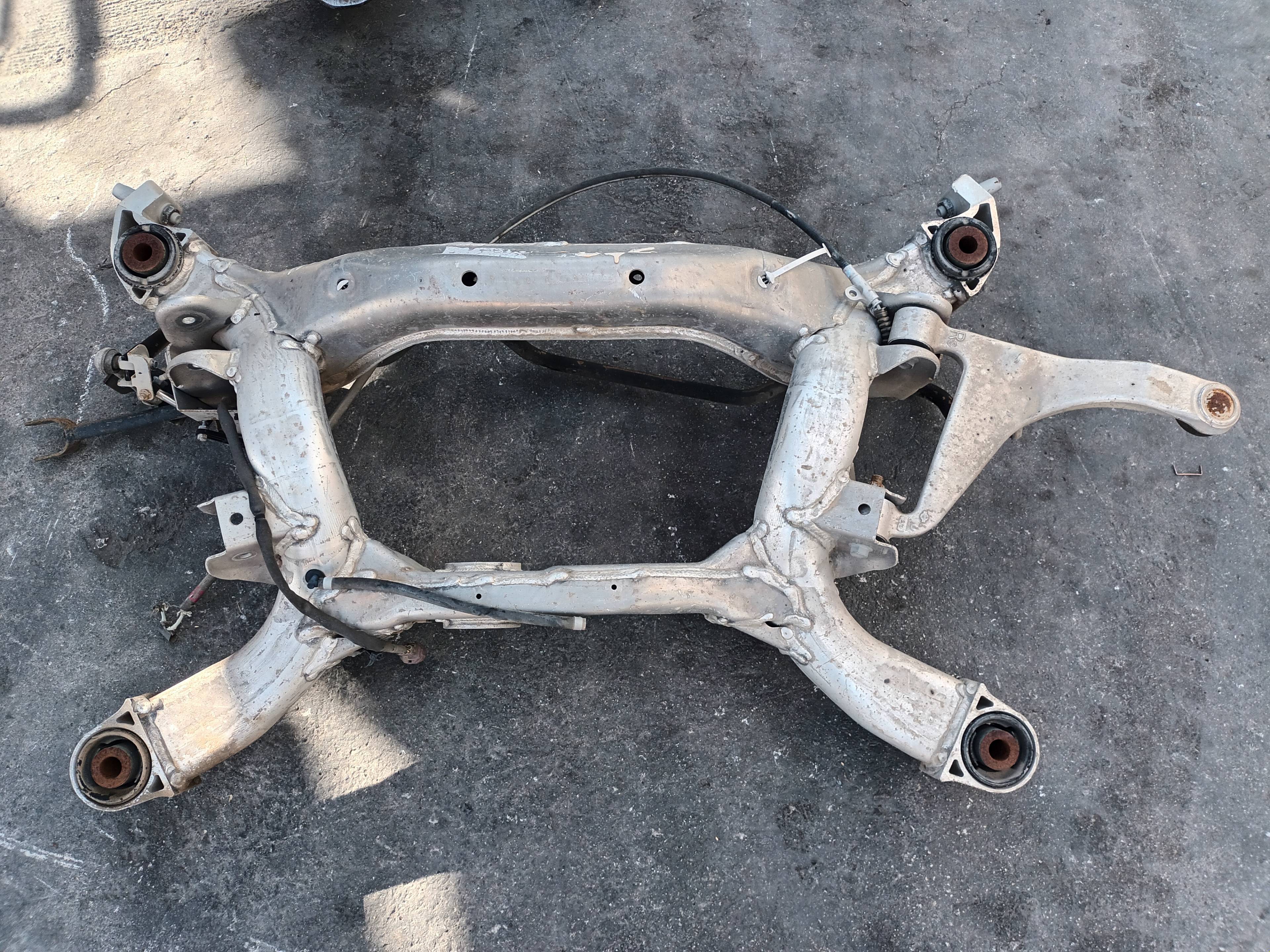 Puente Trasero para Nissan 350 Z (Z33)