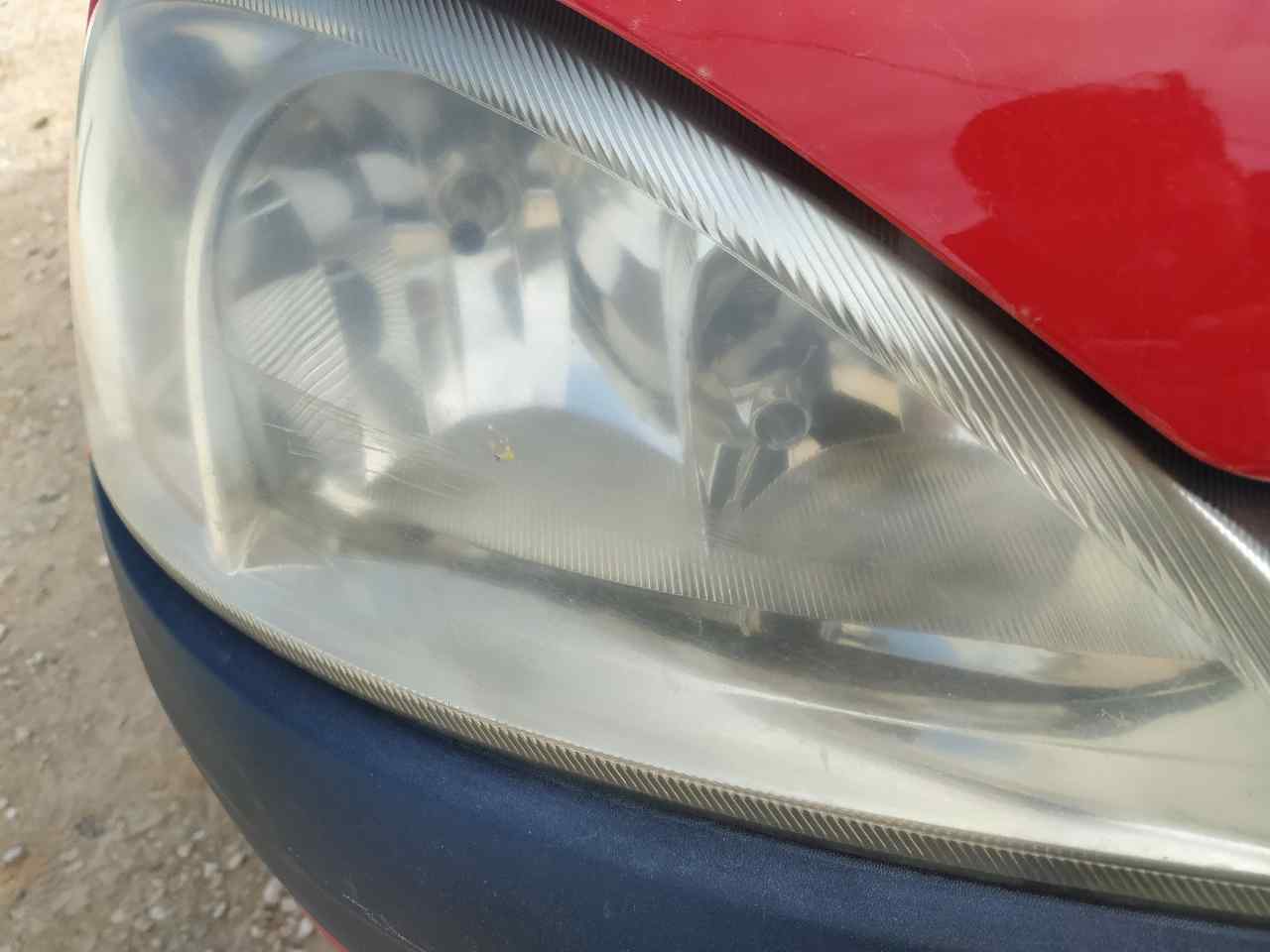 Faro Derecho para Opel Corsa C
