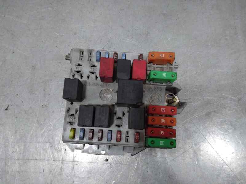 Caja Reles / Fusibles para Alfa Romeo 147 (190)