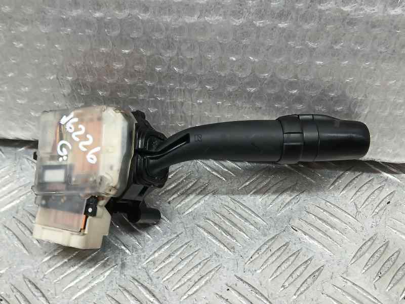 Mando Luces para Toyota Corolla Verso (R1)