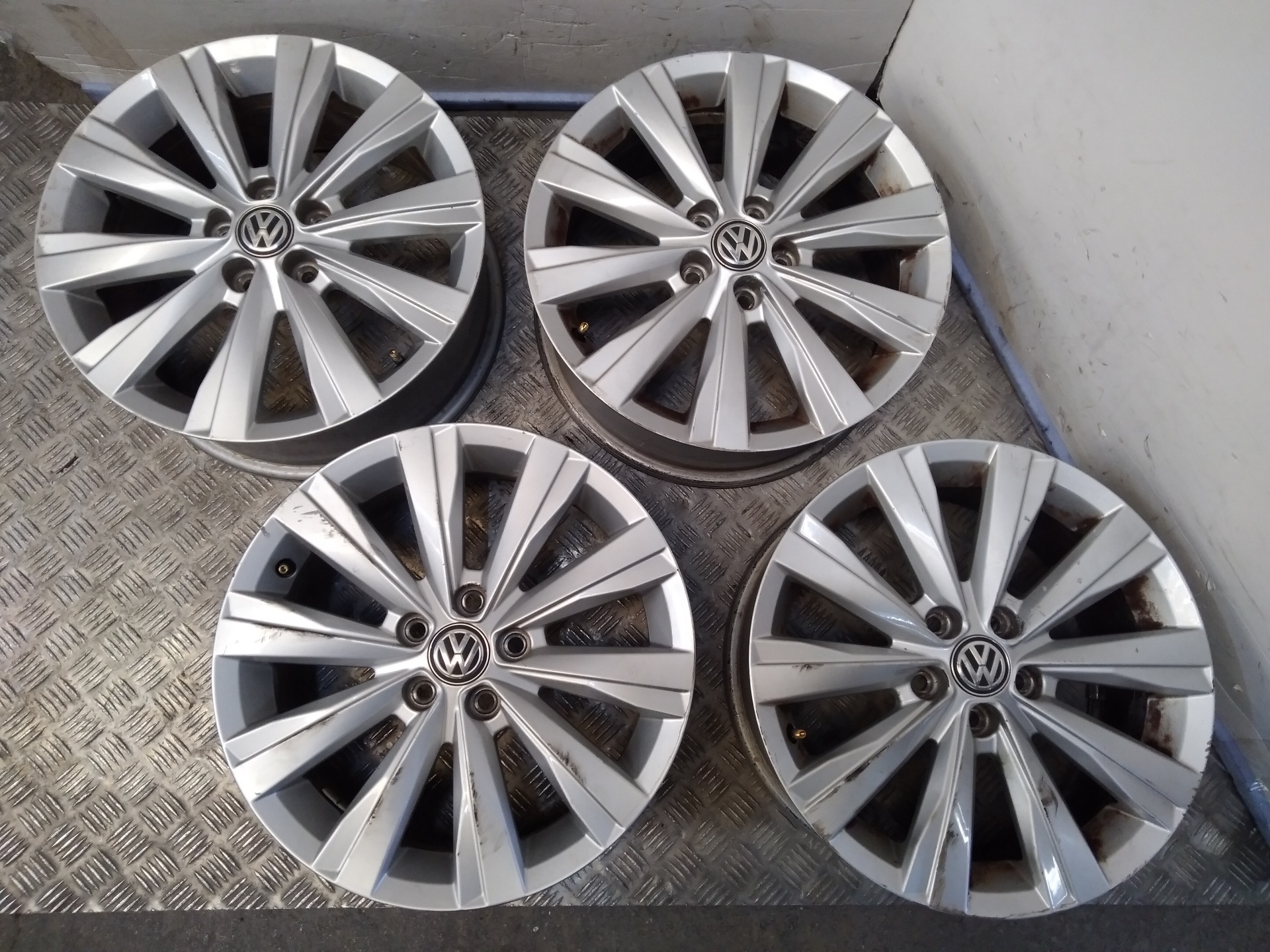 Juego Llantas Aluminio para Volkswagen Golf V Berlina (1K1)