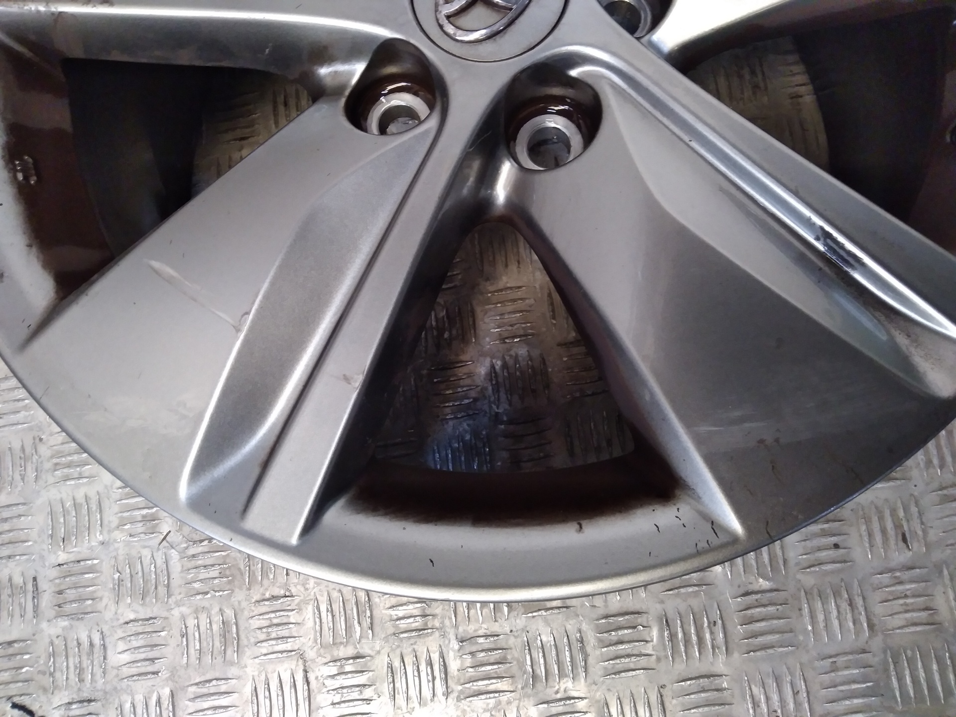 Juego Llantas Aluminio para Toyota Avensis (T27)