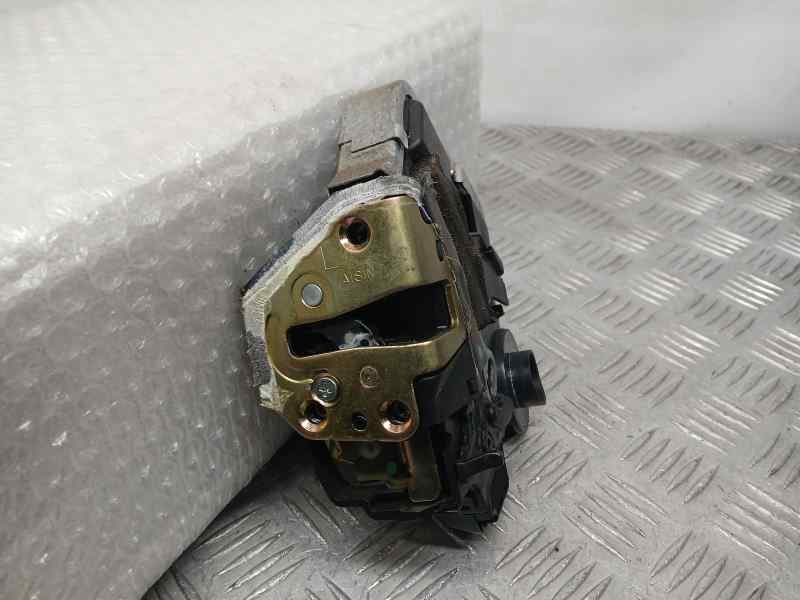Cerradura Puerta Trasera Izquierda para Lexus Rx 300(Mcu35)