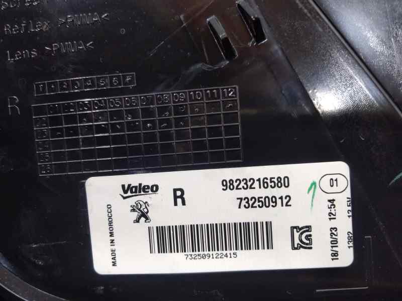 Piloto Trasero Derecho para Peugeot 208 (P2)