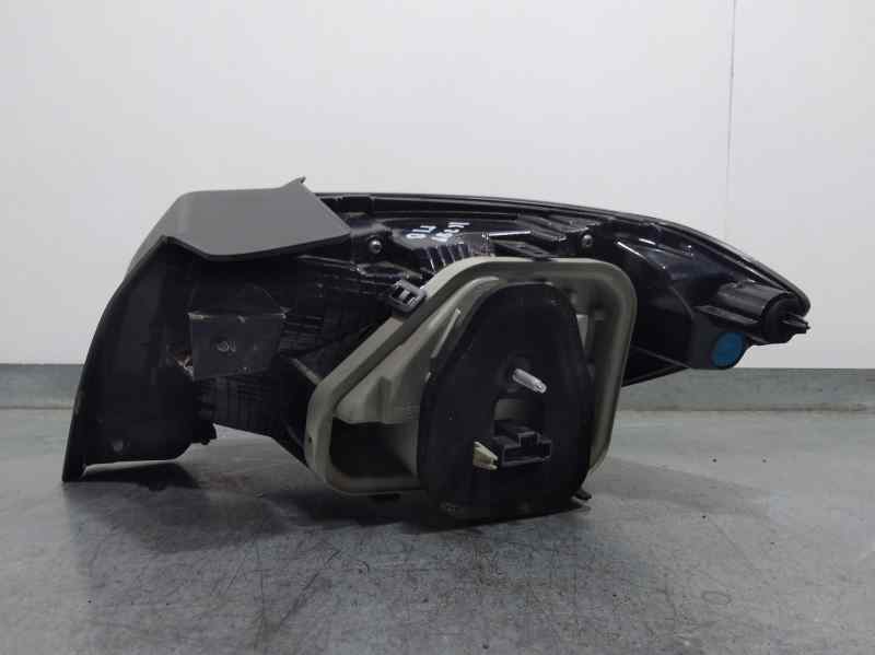 Piloto Trasero Izquierdo para Peugeot 208 (P2)