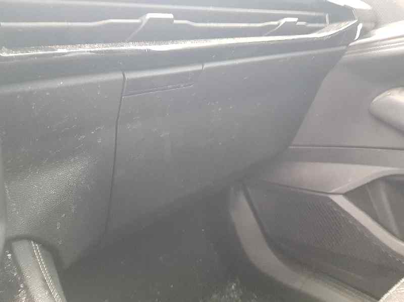 Guantera para Renault Austral