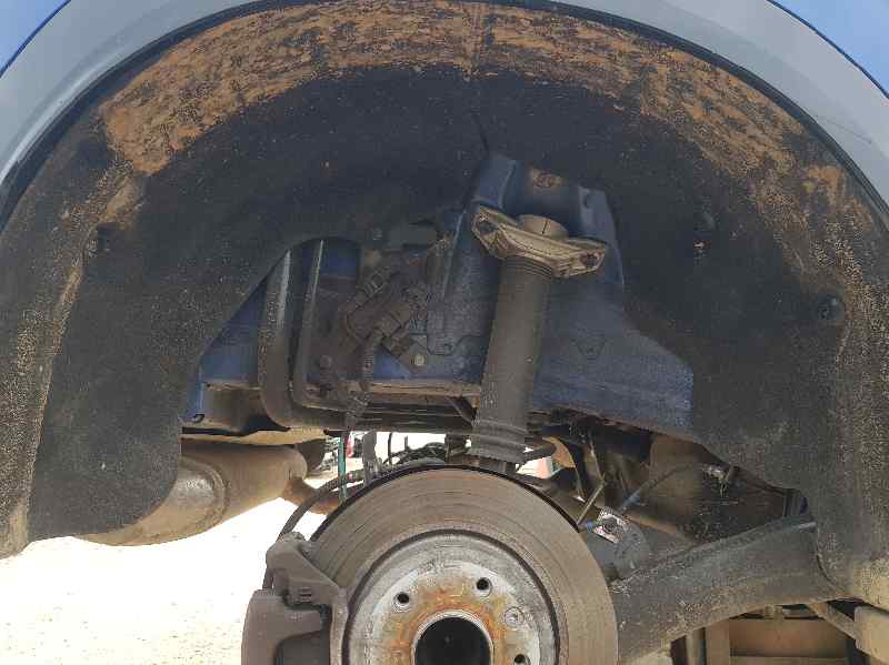 Plastico Pase Rueda Tras. Dch. para Renault Austral