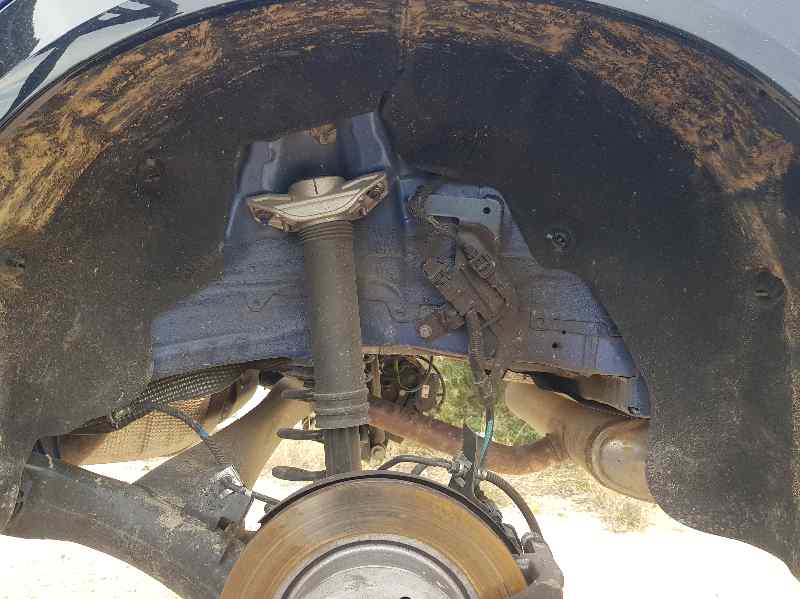 Plastico Pase Rueda Tras. Izq. para Renault Austral