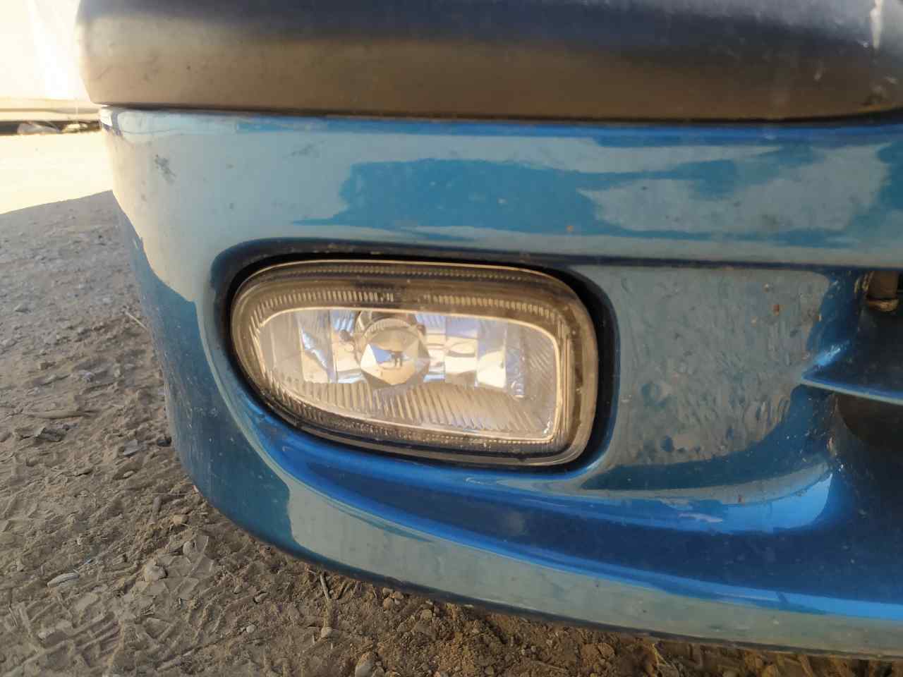 Faro Antiniebla Derecho para Nissan Almera (N16/E)