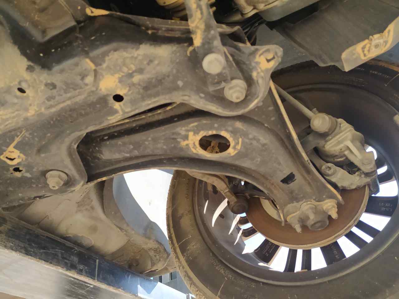 Brazo Suspension Inferior Delantero Izquierdo para Peugeot 208