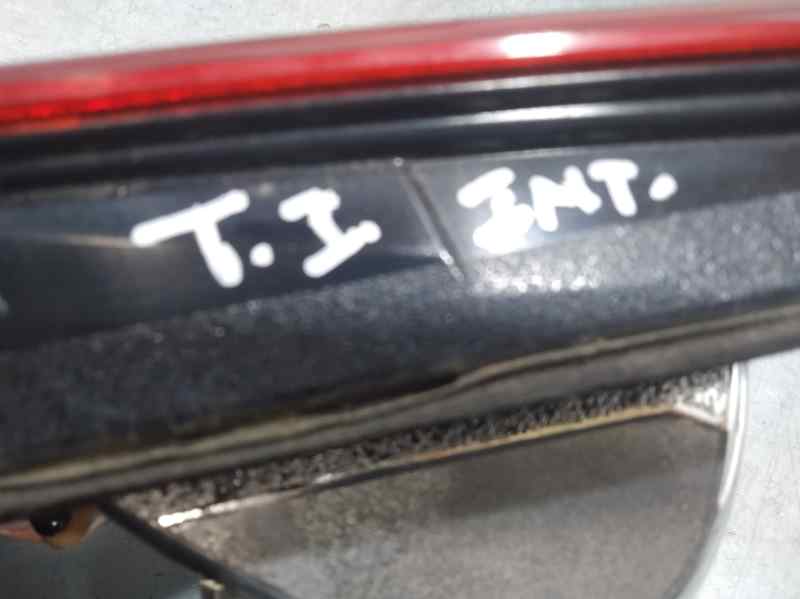 Piloto Trasero Izquierdo para Mazda 3 Lim. ()