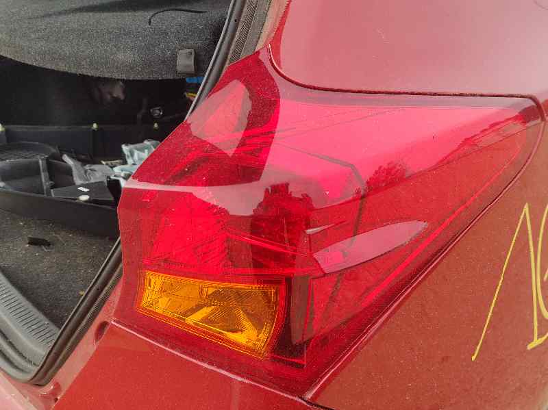 Piloto Trasero Derecho Exterior para Toyota Auris