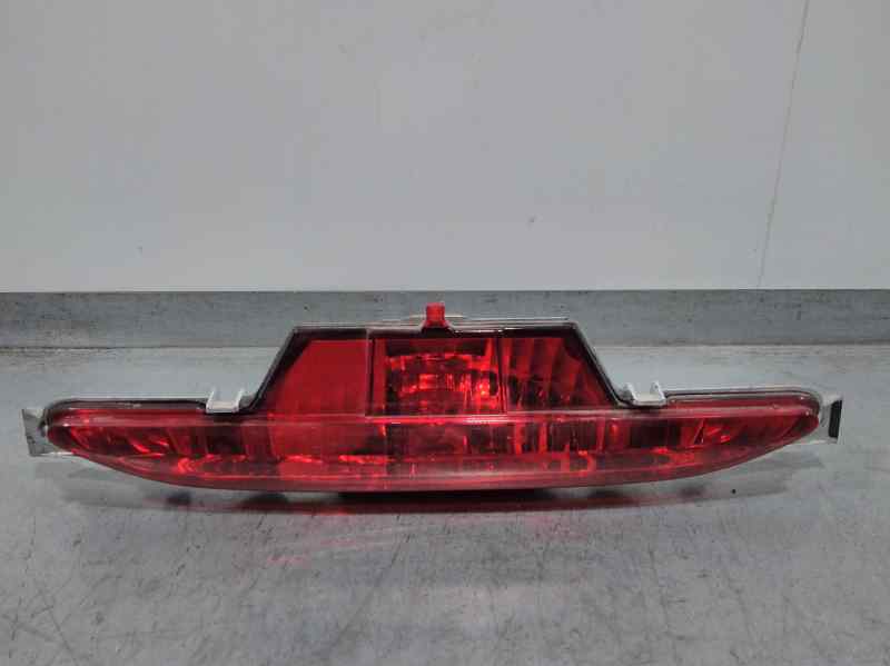 Piloto Trasero Central para Peugeot 208 (P2)