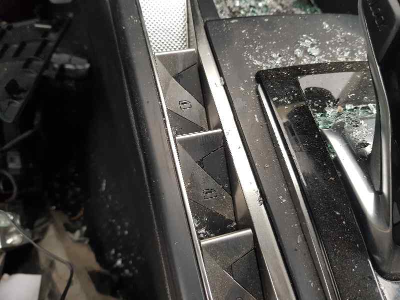 Mando Elevalunas Delantero Izquierdo para Ds 3 Crossback