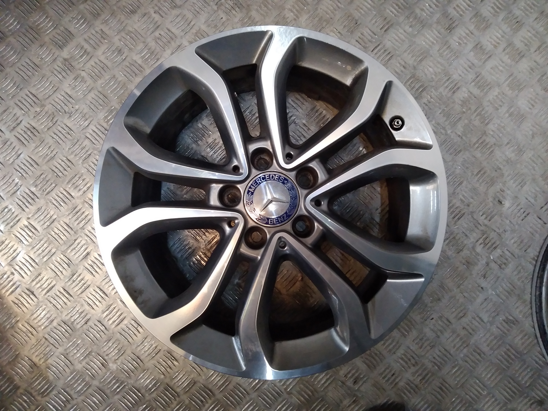 Juego Llantas para Mercedes-Benz Clase C (W205) Lim.