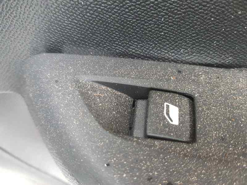 Mando Elevalunas Trasero Derecho para Opel Corsa F
