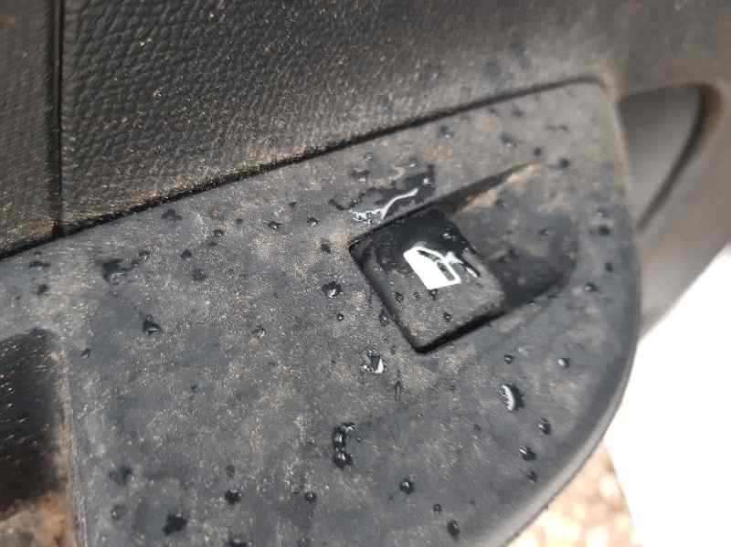 Mando Elevalunas Trasero Izquierdo para Opel Corsa F