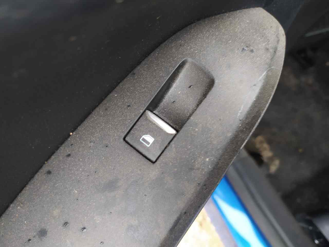 Mando Elevalunas Trasero Izquierdo para Ford Focus