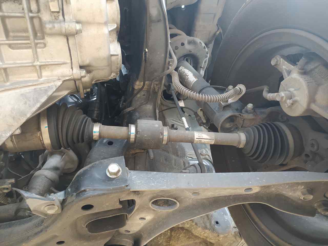 Transmision Delantera Izquierda para Kia Xceed