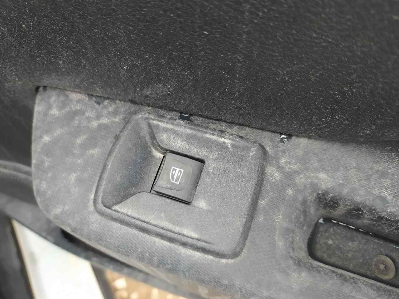 Mando Elevalunas Trasero Derecho para Dacia Sandero