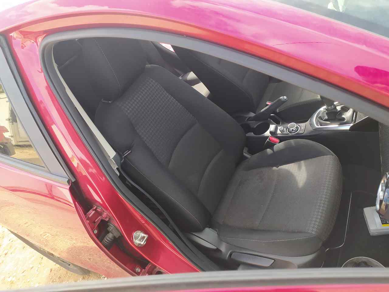 Asiento Delantero Izquierdo para Mazda 2 Lim. ()