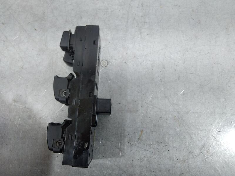Mando Elevalunas Delantero Izquierdo para Kia Sportage